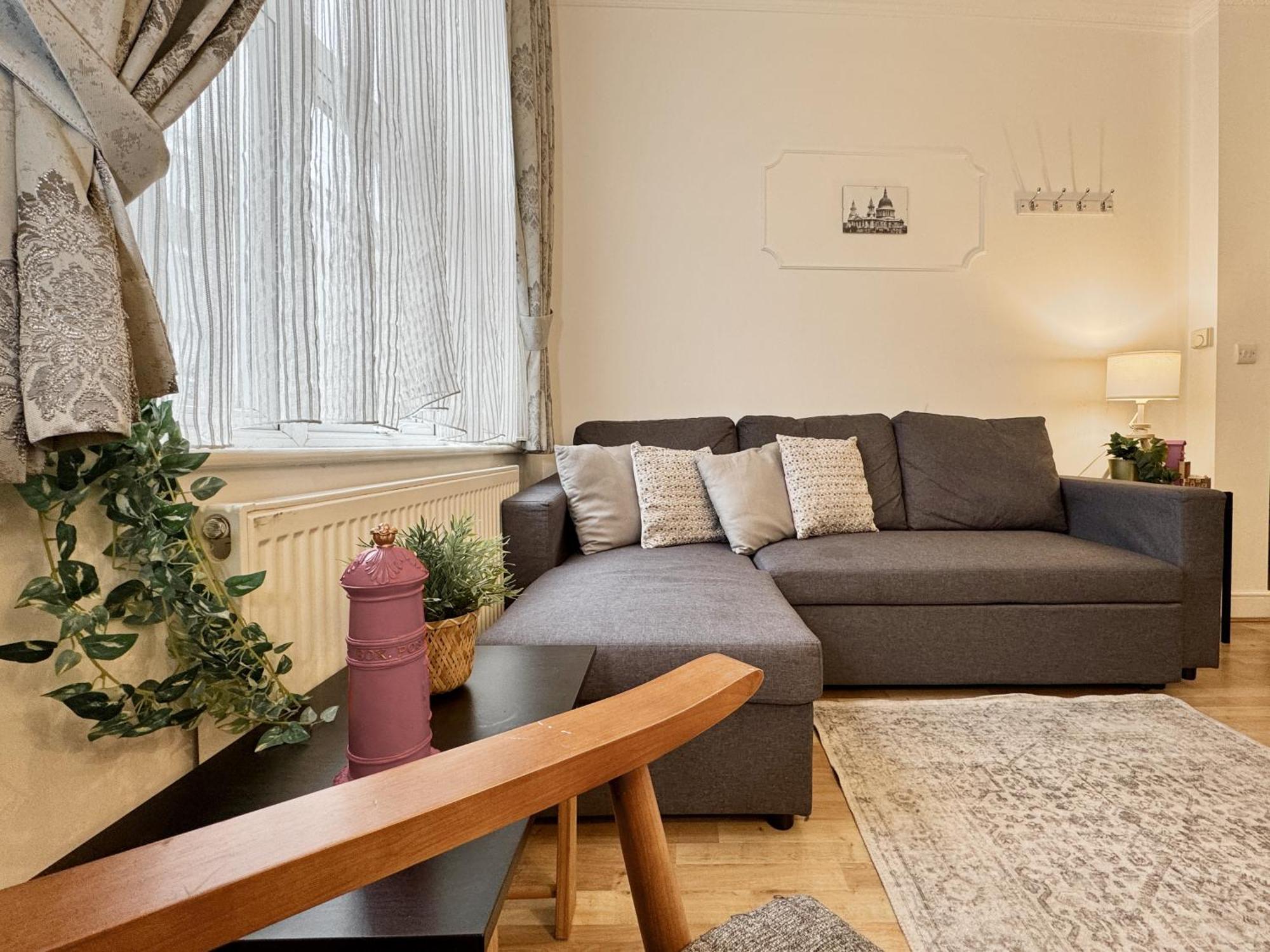 Comfortable Flat For Group Getaway Near King's Cross And Camden Town * Londra