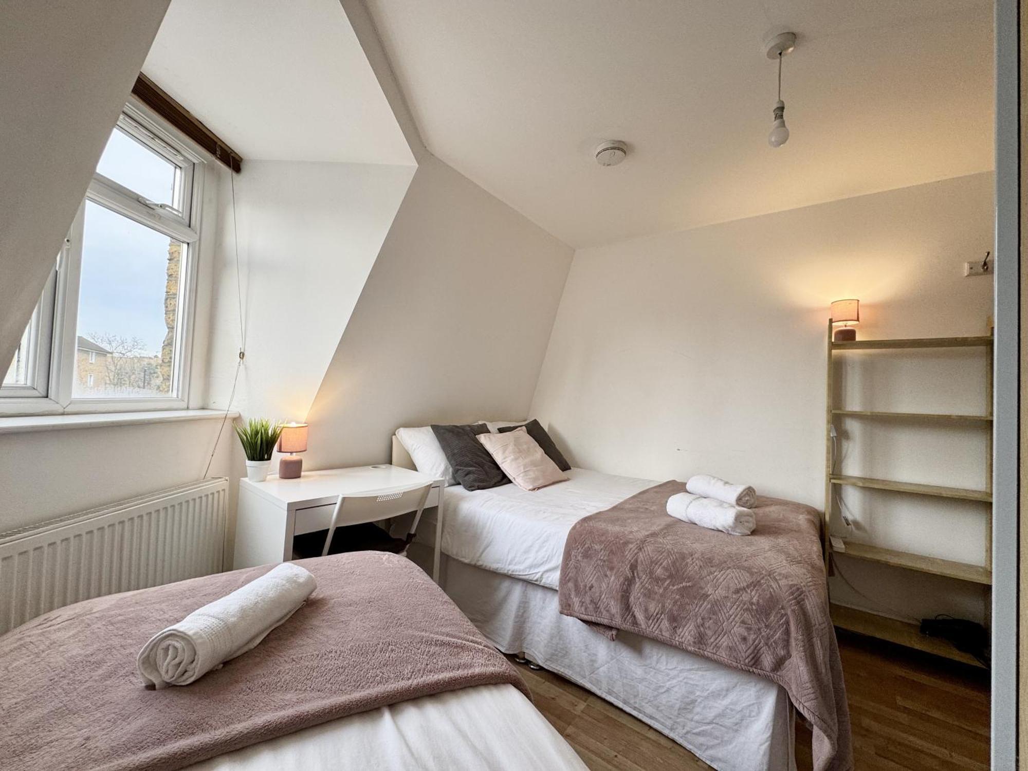 Comfortable Flat For Group Getaway Near King's Cross And Camden Town Londra