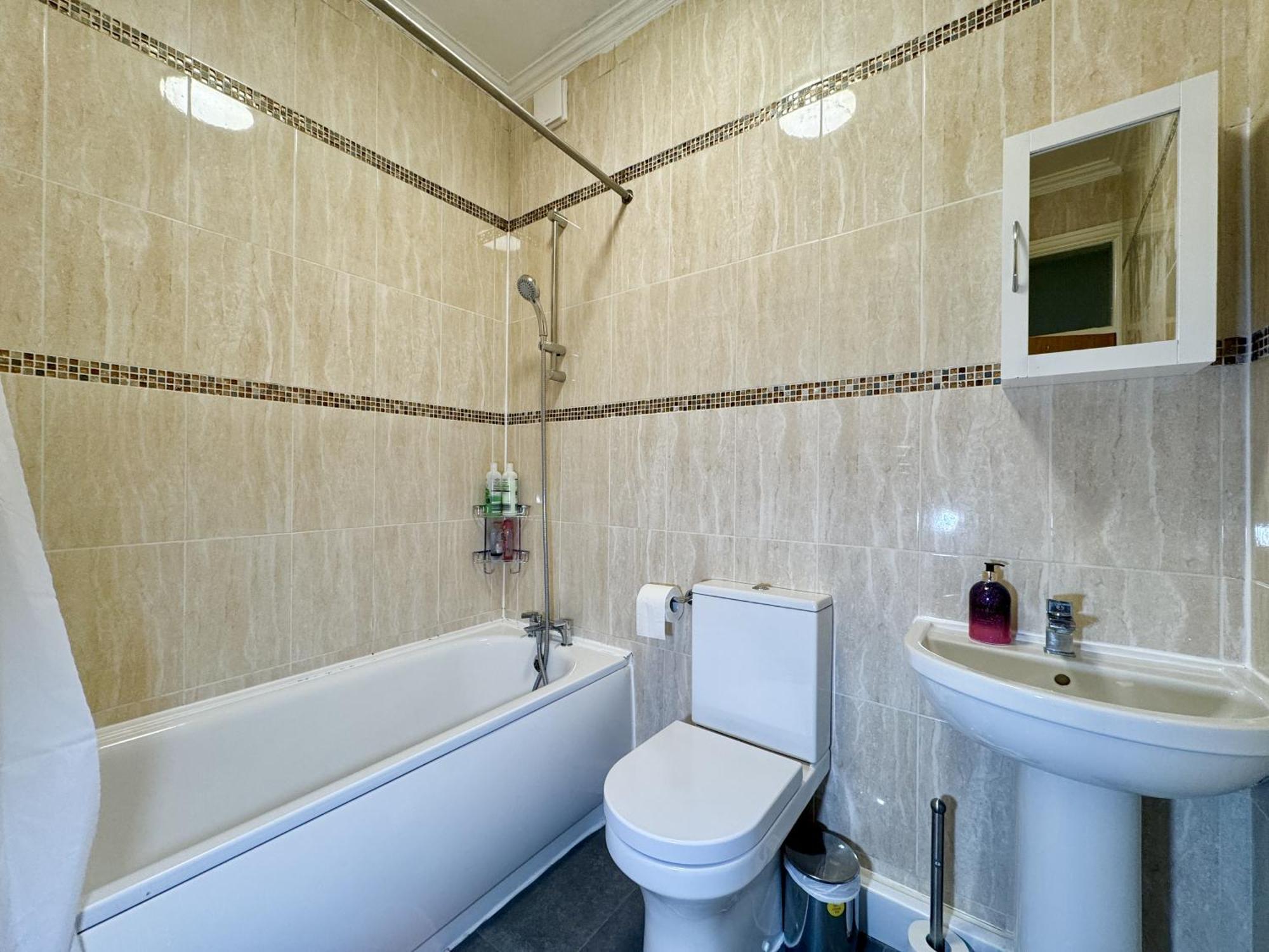 Comfortable Flat For Group Getaway Near King's Cross And Camden Town Appartamento Londra